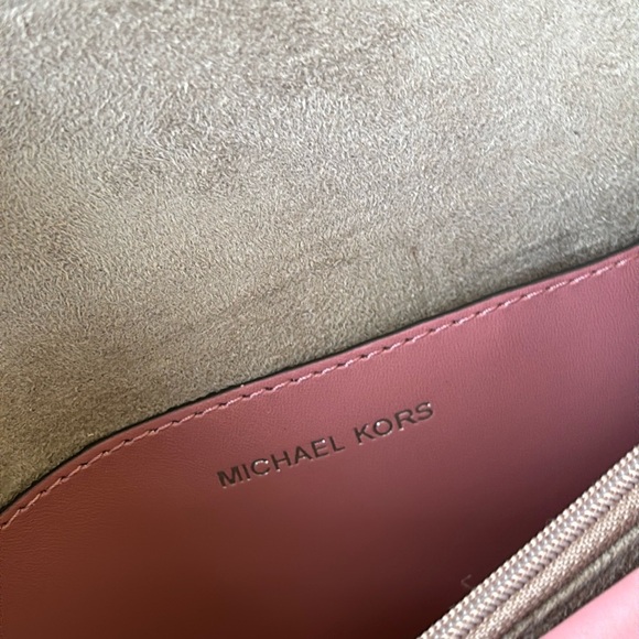 Brand New Michael Kors Pink Leather Greenwich Convertible Studded Shoulder Bag - Picture 11 of 16